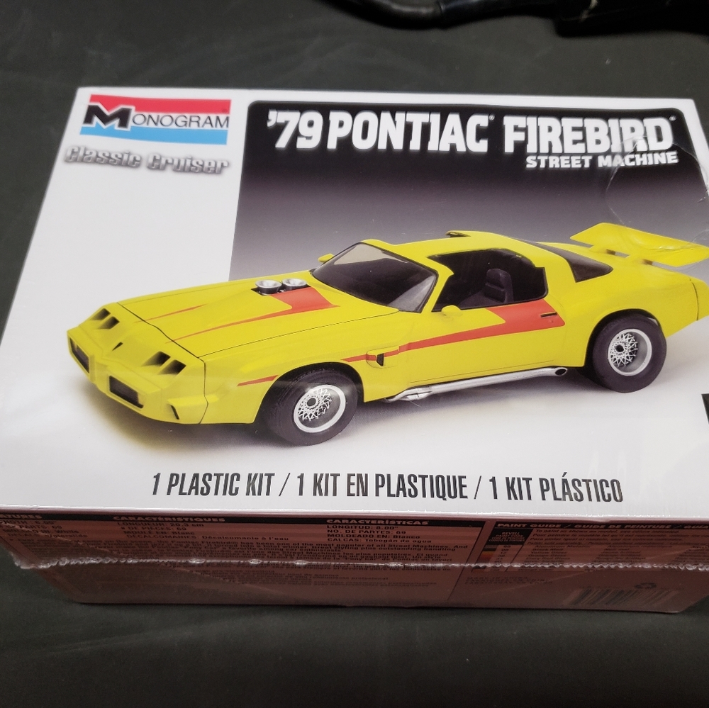 1979 Pontiac Firebird model kit